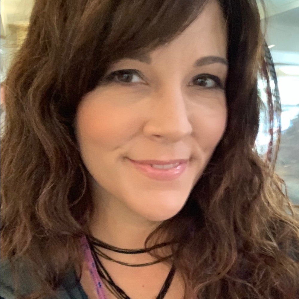 Meet your Posher, Amy